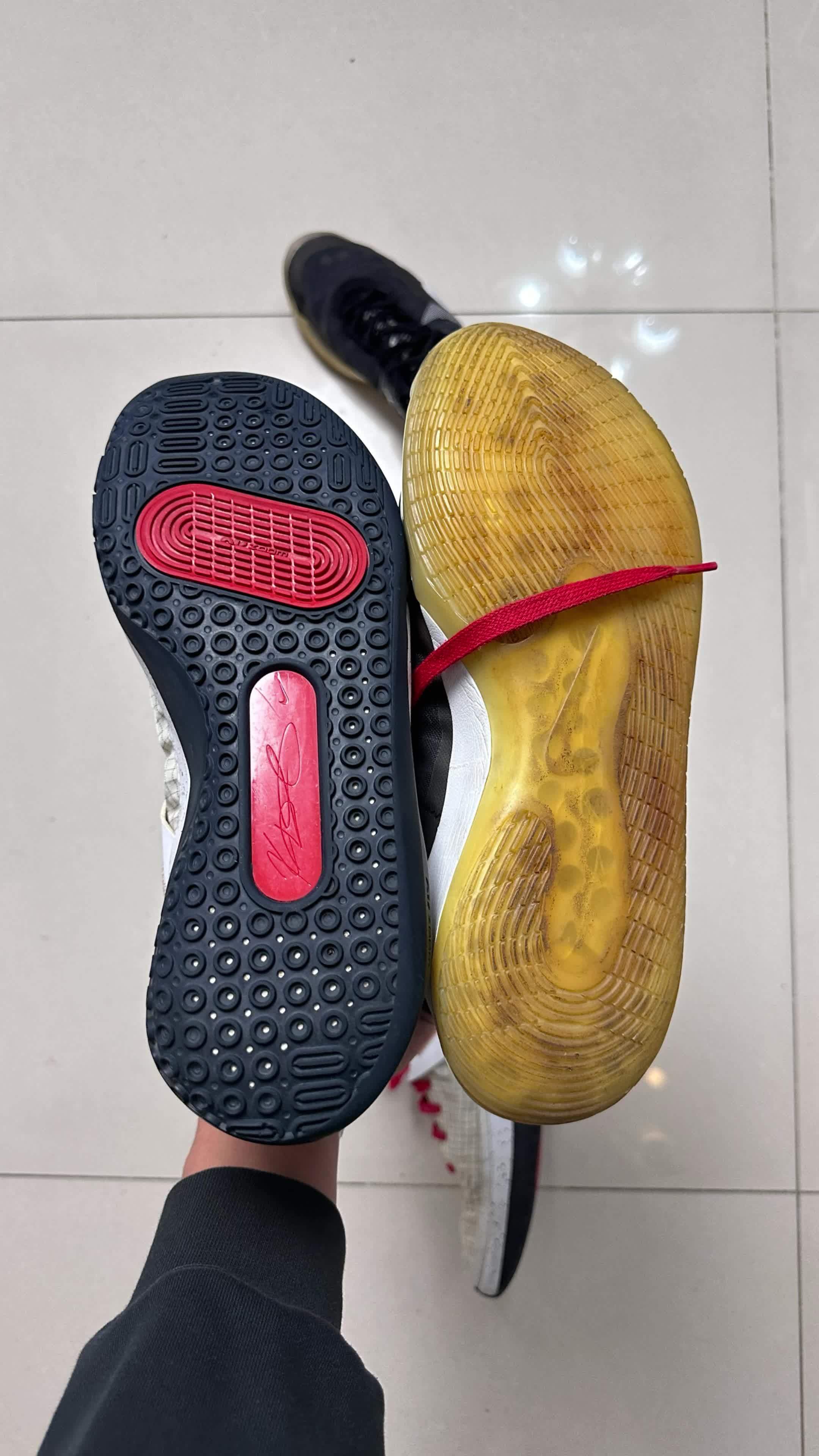 杜兰特球鞋(杜兰特球鞋标志)